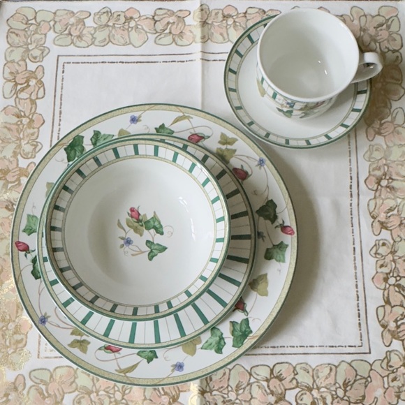 Lenox • Summer Terrace Collection Five Piece Place Setting • Excellent Condition - Picture 1 of 11